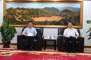 国资委行业协会商会党建工作局副局长方长安一行到党建联系点华体会在线客服调研指导工作